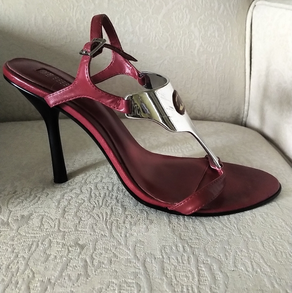 Red Rhino 4" Heels - Picture 2 of 6